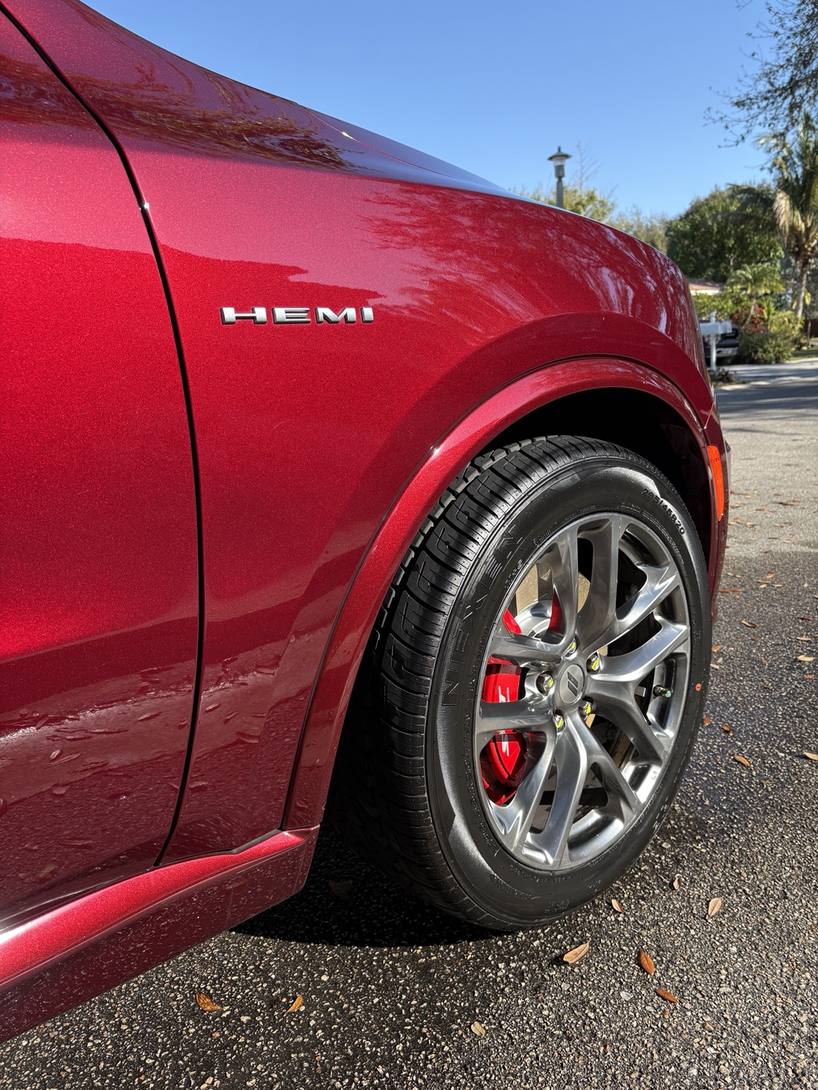 Red HEMI wheel and paint